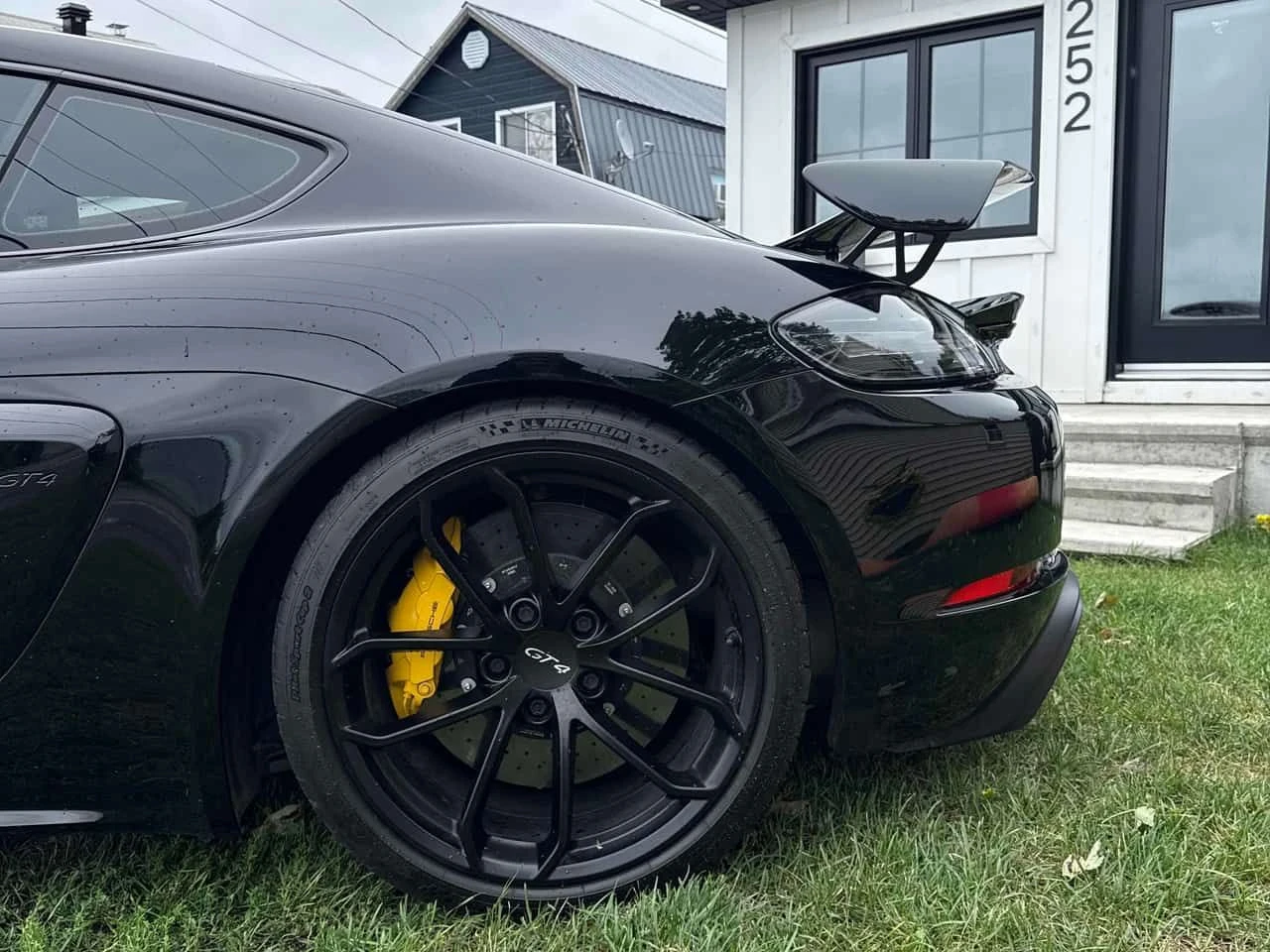 Porsche Cayman * GT4 * ГАРАНЦИЯ ОТ PORSCHE CPO ДО 2029* , снимка 13 - Автомобили и джипове - 55538464