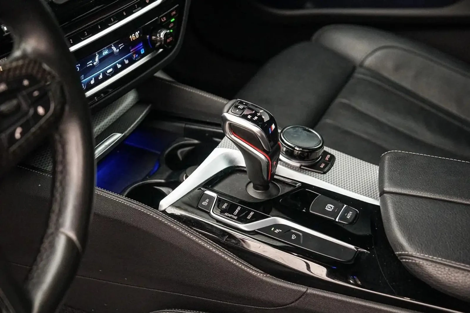 BMW 550 M xDrive Premium pkg Цена до България & АвтоКредит, снимка 12 - Автомобили и джипове - 56058779