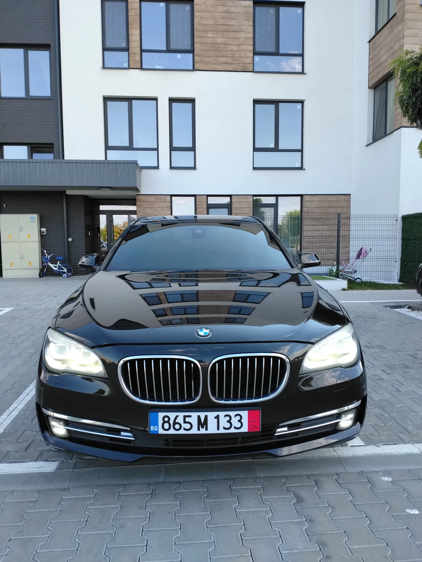 BMW 730 3.0 Individual X-Drive Facelift, снимка 2 - Автомобили и джипове - 56125175