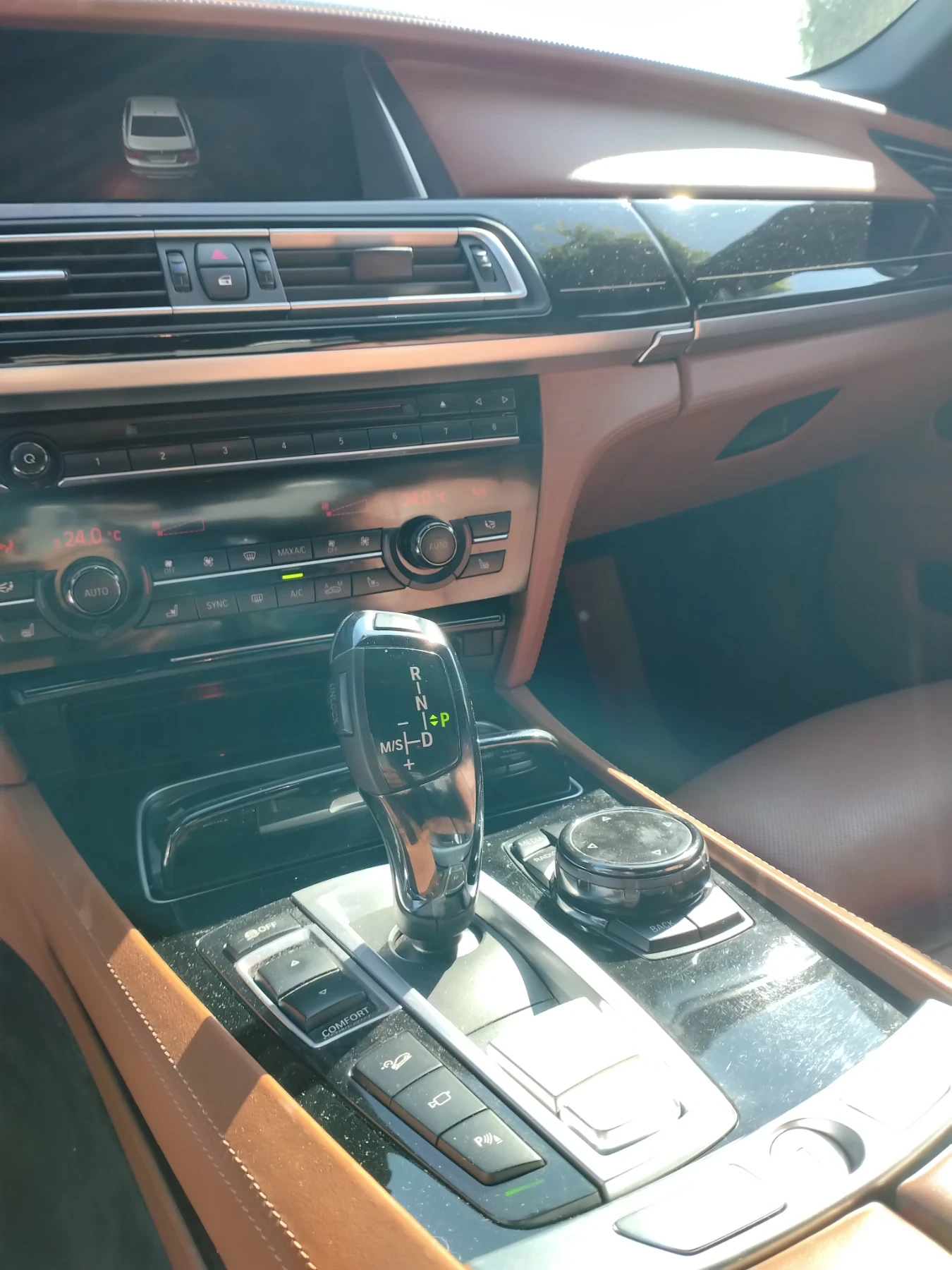 BMW 730 3.0 Individual X-Drive Facelift, снимка 11 - Автомобили и джипове - 56125175