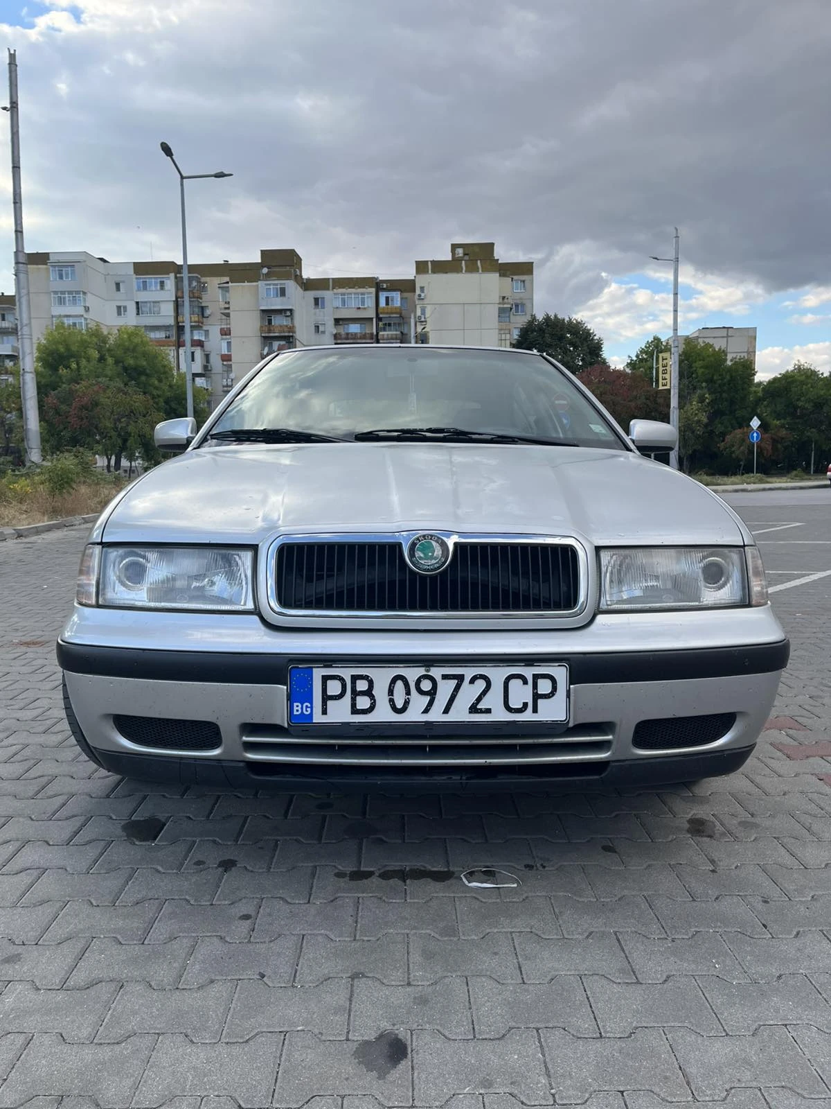 Skoda Octavia 1.6, снимка 2 - Автомобили и джипове - 56253512