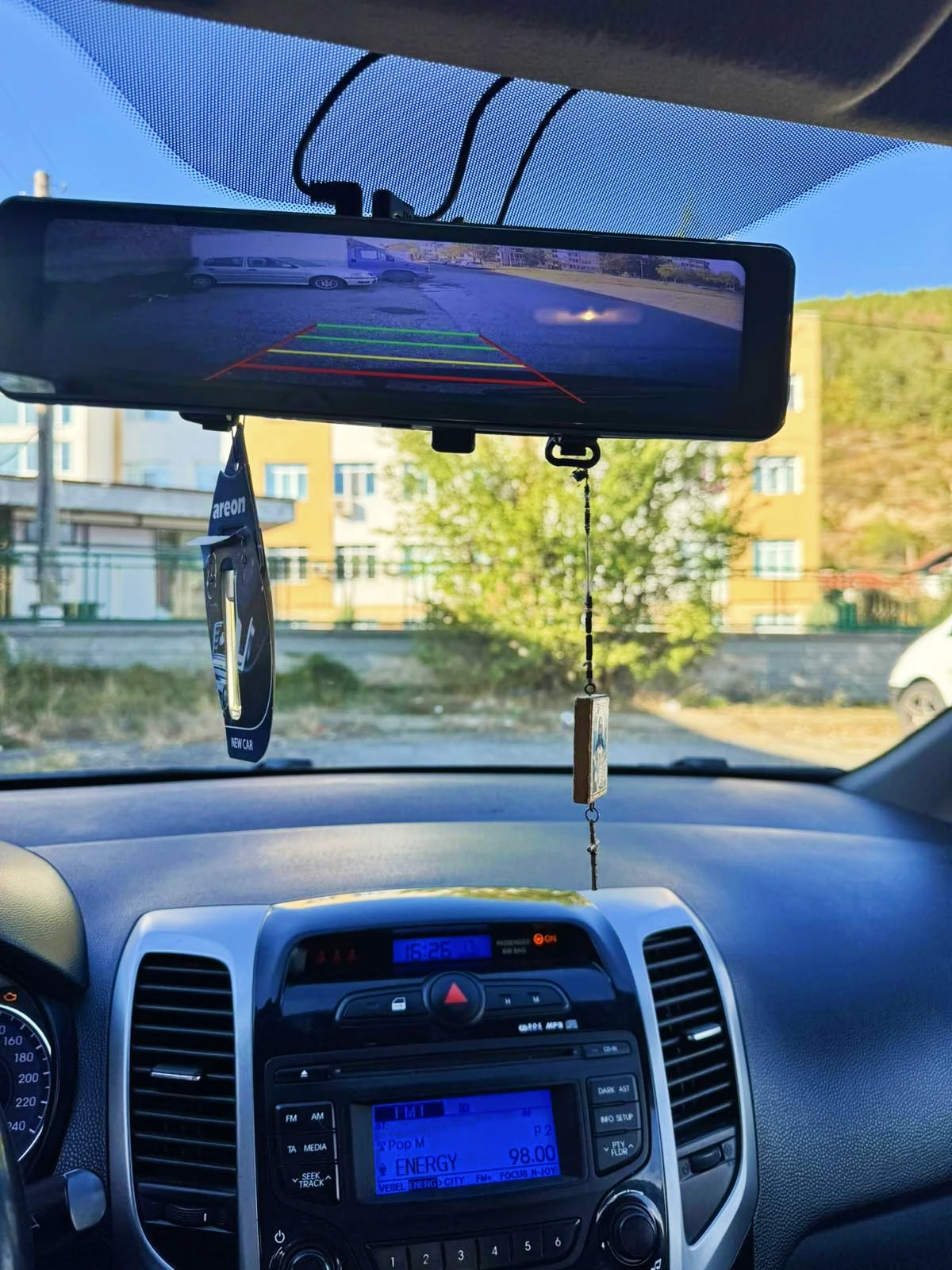Hyundai Ix20, снимка 13 - Автомобили и джипове - 56301448