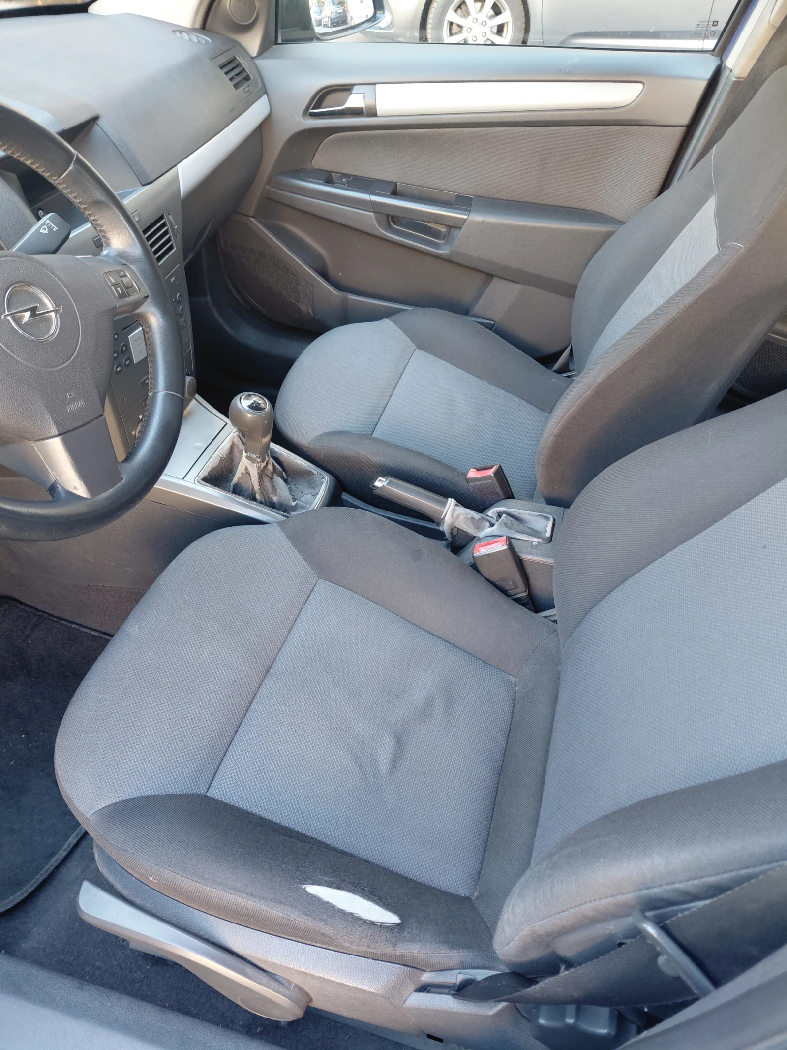 Opel Astra, снимка 10 - Автомобили и джипове - 56644634