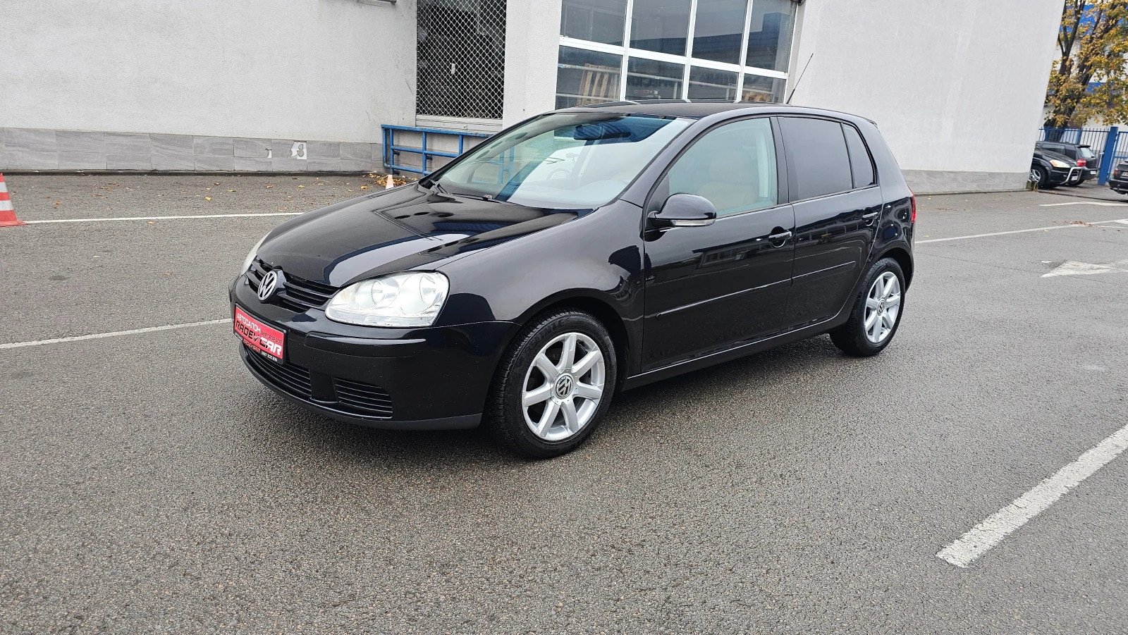 VW Golf 1.9TDI 105кс. Навигация Кожа 