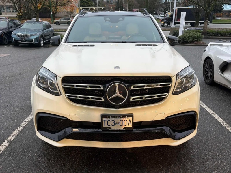 Mercedes-Benz GLS * AMG 63 * CARFAX * БЕЗ ПЪРВОНАЧАЛНА ВНОСКА, снимка 2 - Автомобили и джипове - 52776973