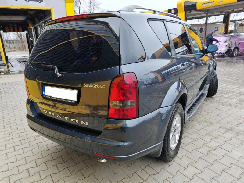 SsangYong Rexton 270 cdi MT, снимка 8 - Автомобили и джипове - 53151046