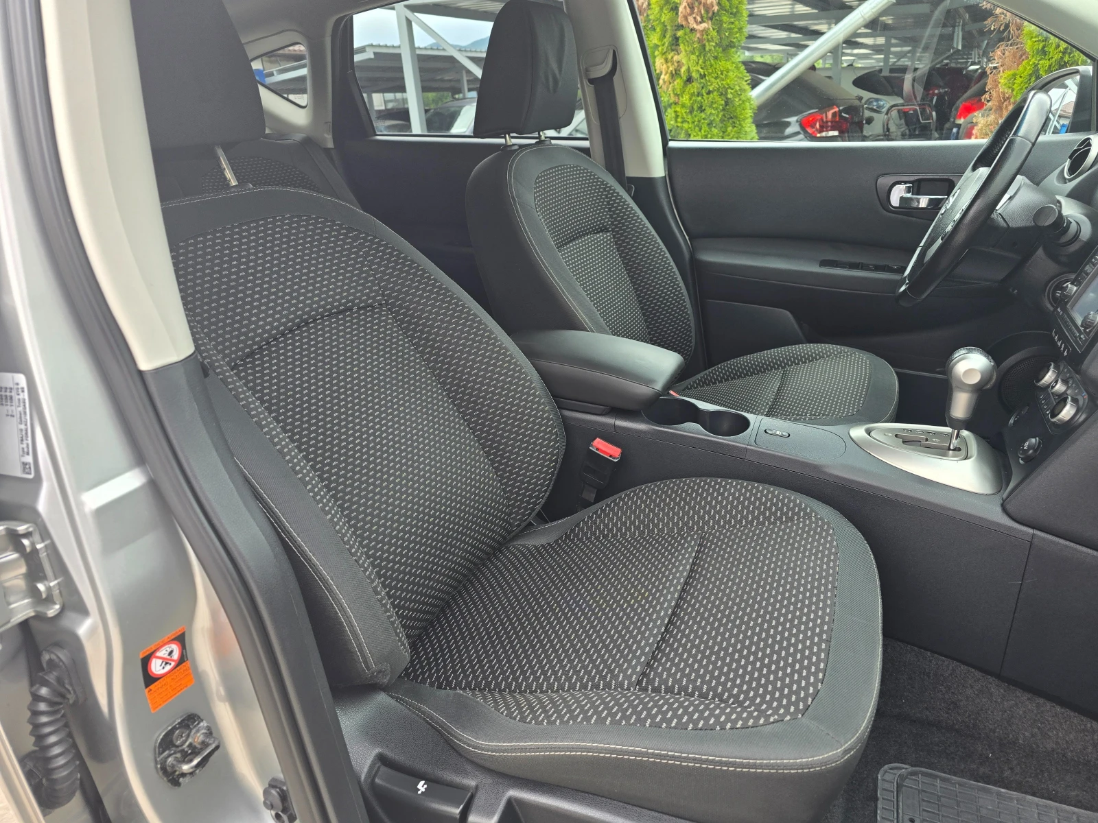 Nissan Qashqai 2.0 БЕНЗИН АВТОМАТИК  - изображение 10