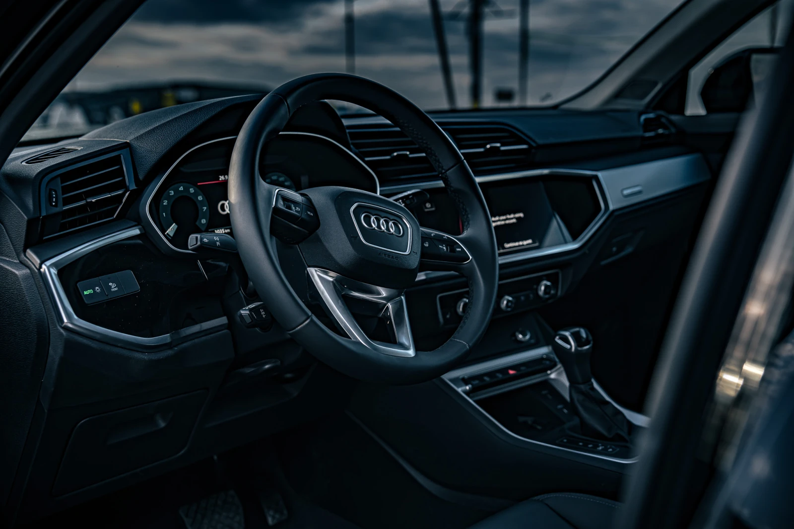 Audi Q3 2.0 TFSI QUATТRO S-LINE, снимка 8 - Автомобили и джипове - 54024857