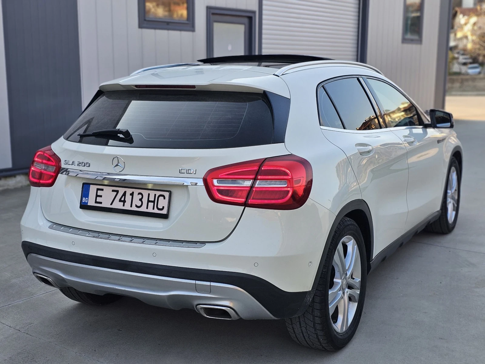 Mercedes-Benz GLA 200 2.2цди Панорама, снимка 7 - Автомобили и джипове - 53742104