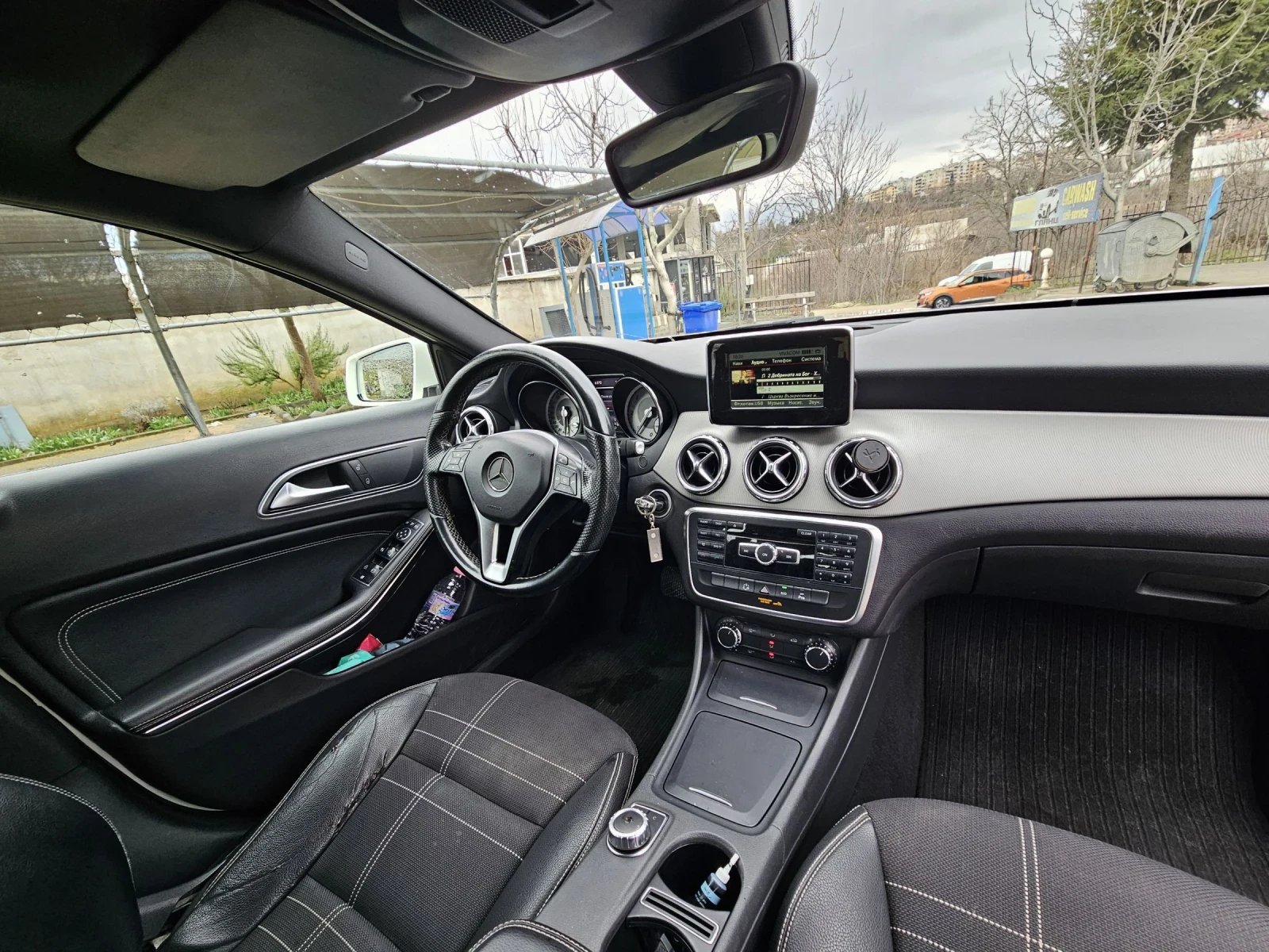 Mercedes-Benz GLA 200 2.2цди Панорама, снимка 8 - Автомобили и джипове - 53742104