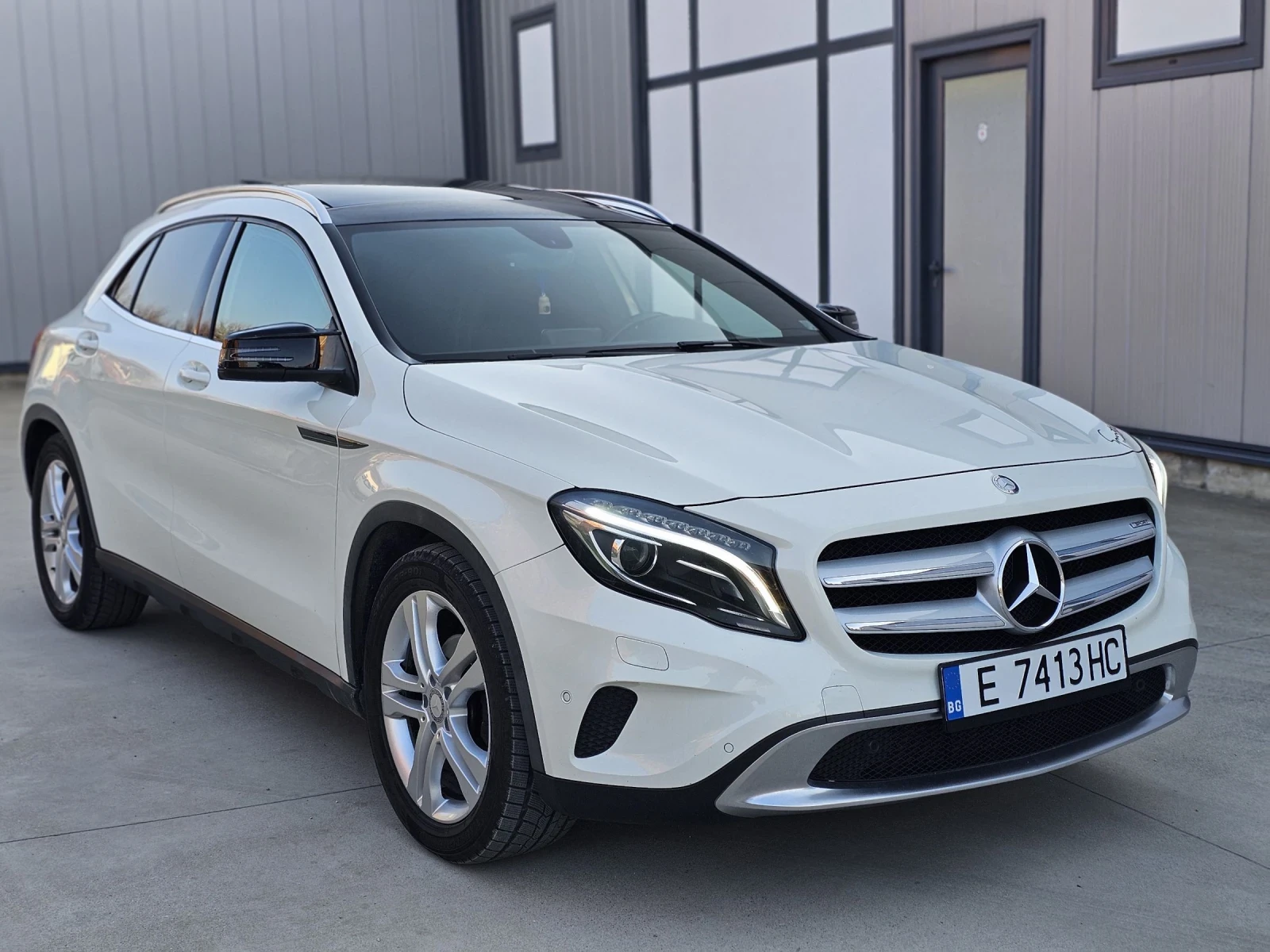 Mercedes-Benz GLA 200 2.2цди Панорама, снимка 2 - Автомобили и джипове - 53742104