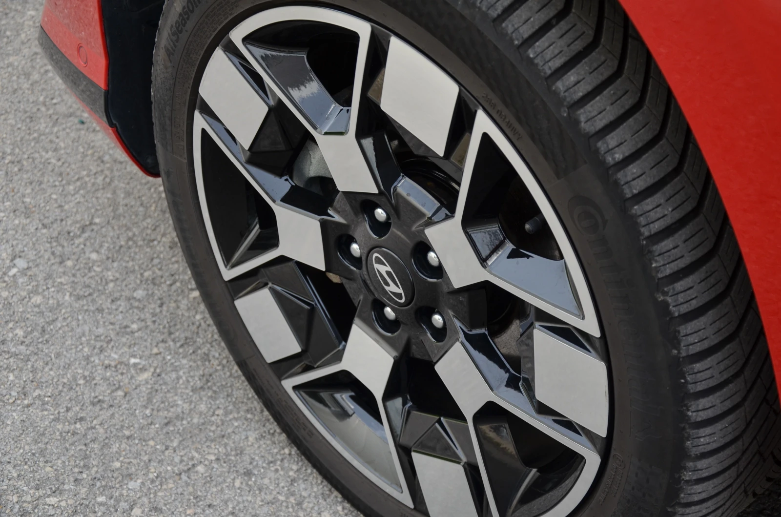 Hyundai Kona Premium EV, снимка 15 - Автомобили и джипове - 54836382