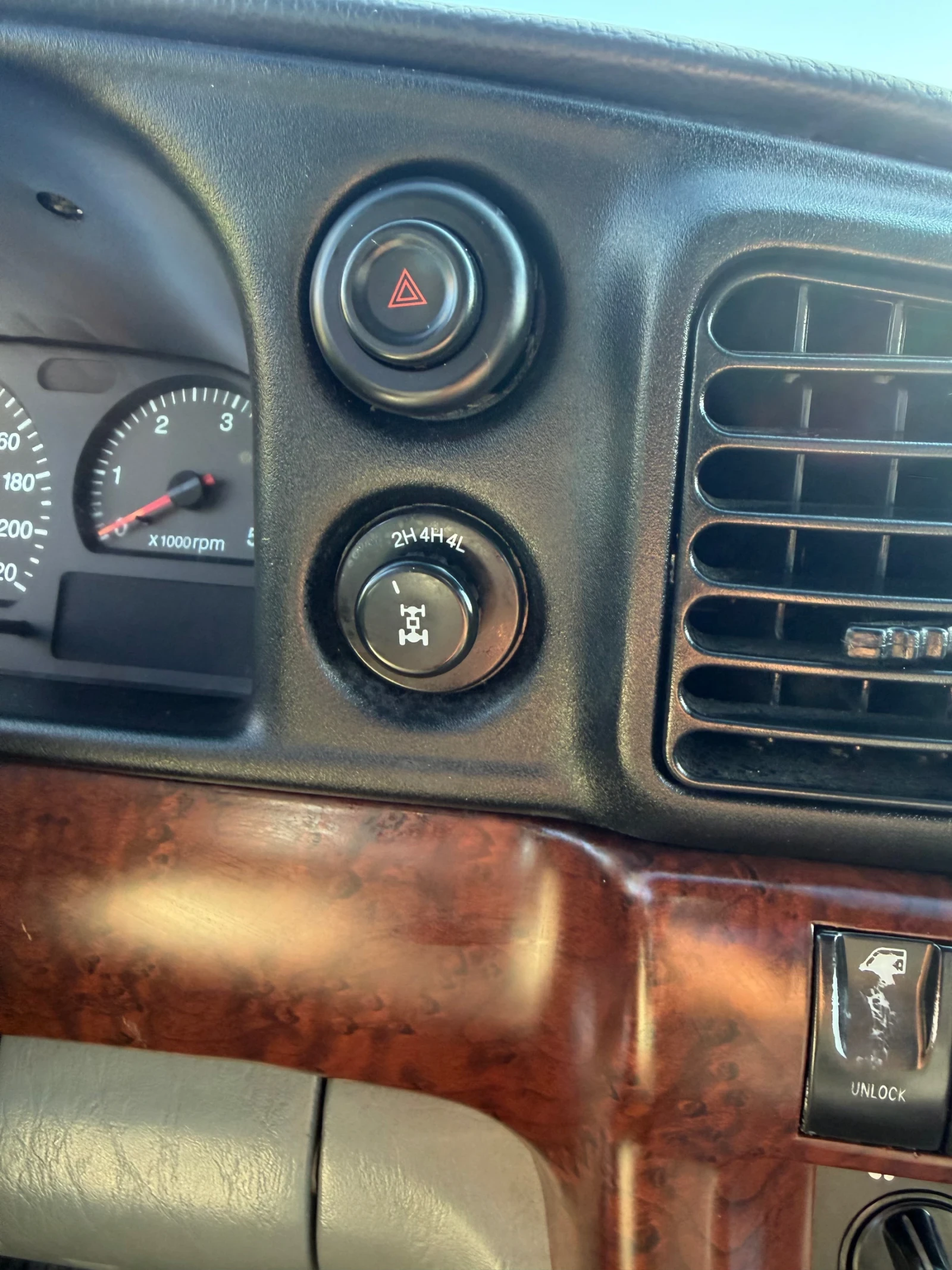 Daewoo Musso 2.9 климатик, снимка 13 - Автомобили и джипове - 55036830