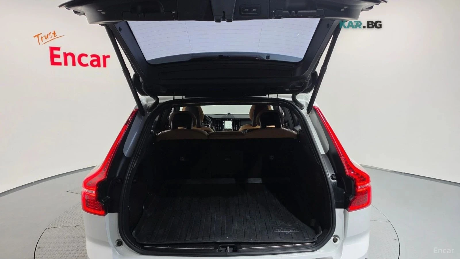 Volvo XC60, снимка 15 - Автомобили и джипове - 56705830