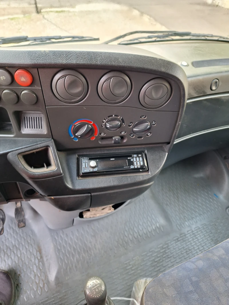 Iveco 3512 2.3 TDI  двойна гума, снимка 10 - Бусове и автобуси - 52840314