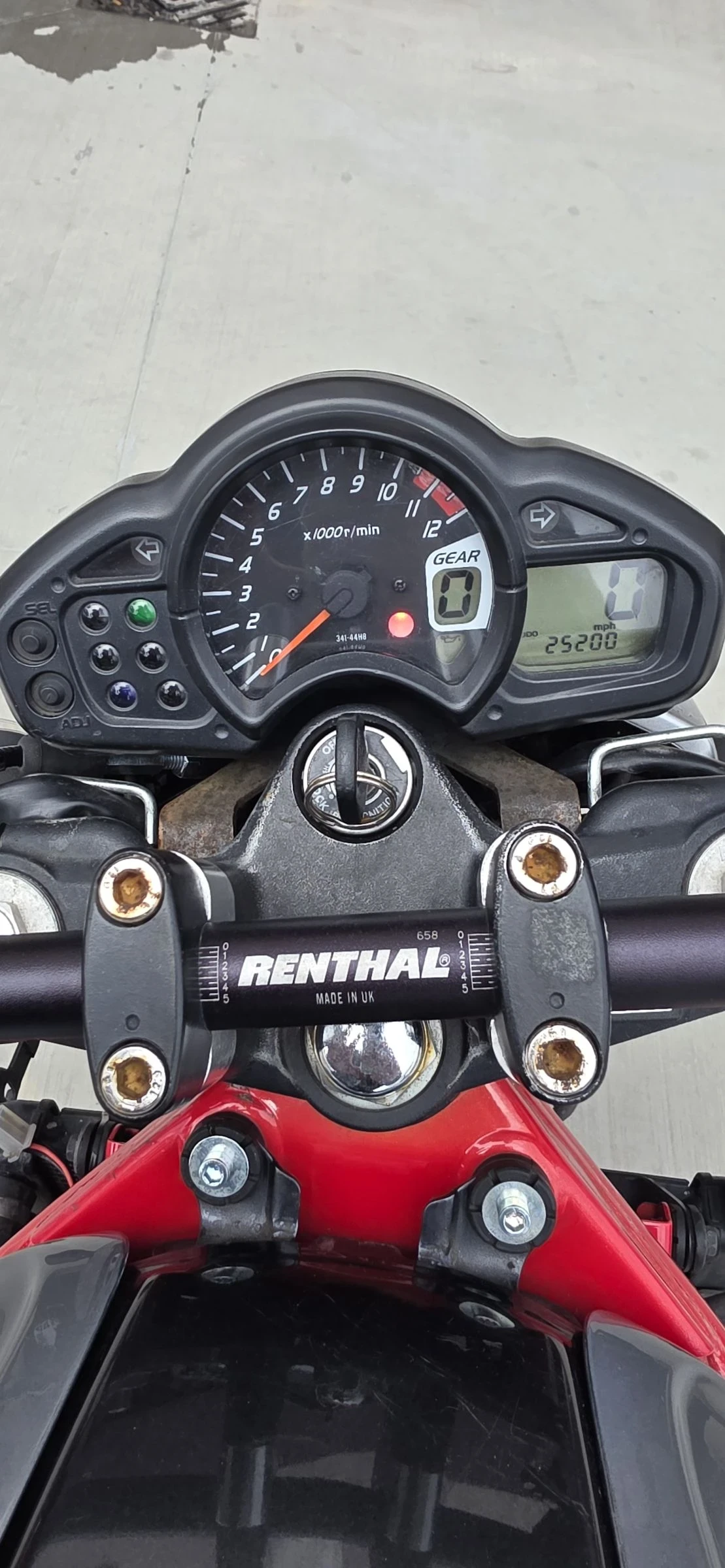 Suzuki SFV 650 GLADIUS  | Mobile.bg � ����������� 4