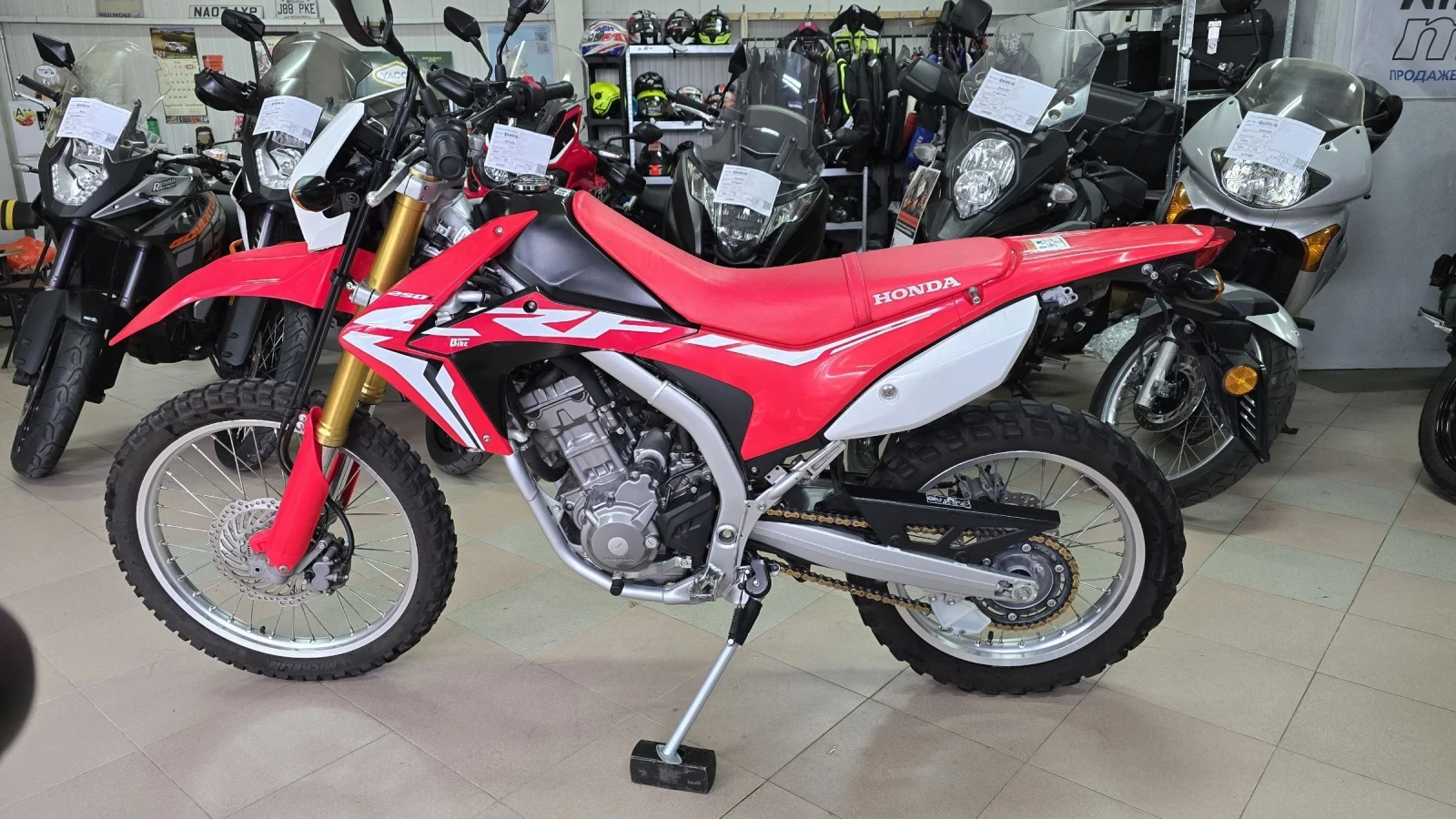 Honda Crf 250 L ABS ! Лизинг ! Като нов !, снимка 7 - Мотоциклети и мототехника - 54881594