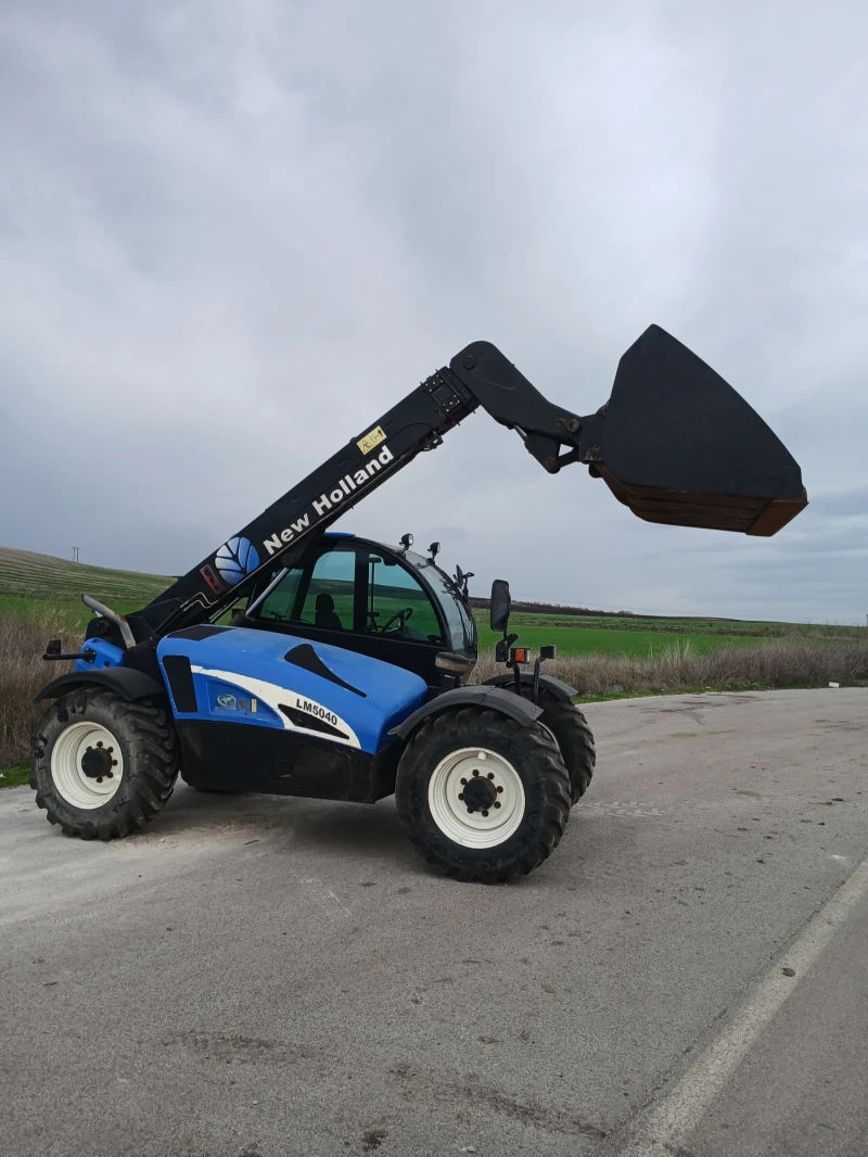 Телескопичен товарач New Holland LM5040, снимка 3 - Селскостопанска техника - 52904349