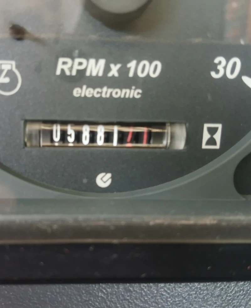 Телескопичен товарач New Holland LM5040, снимка 8 - Селскостопанска техника - 52904349