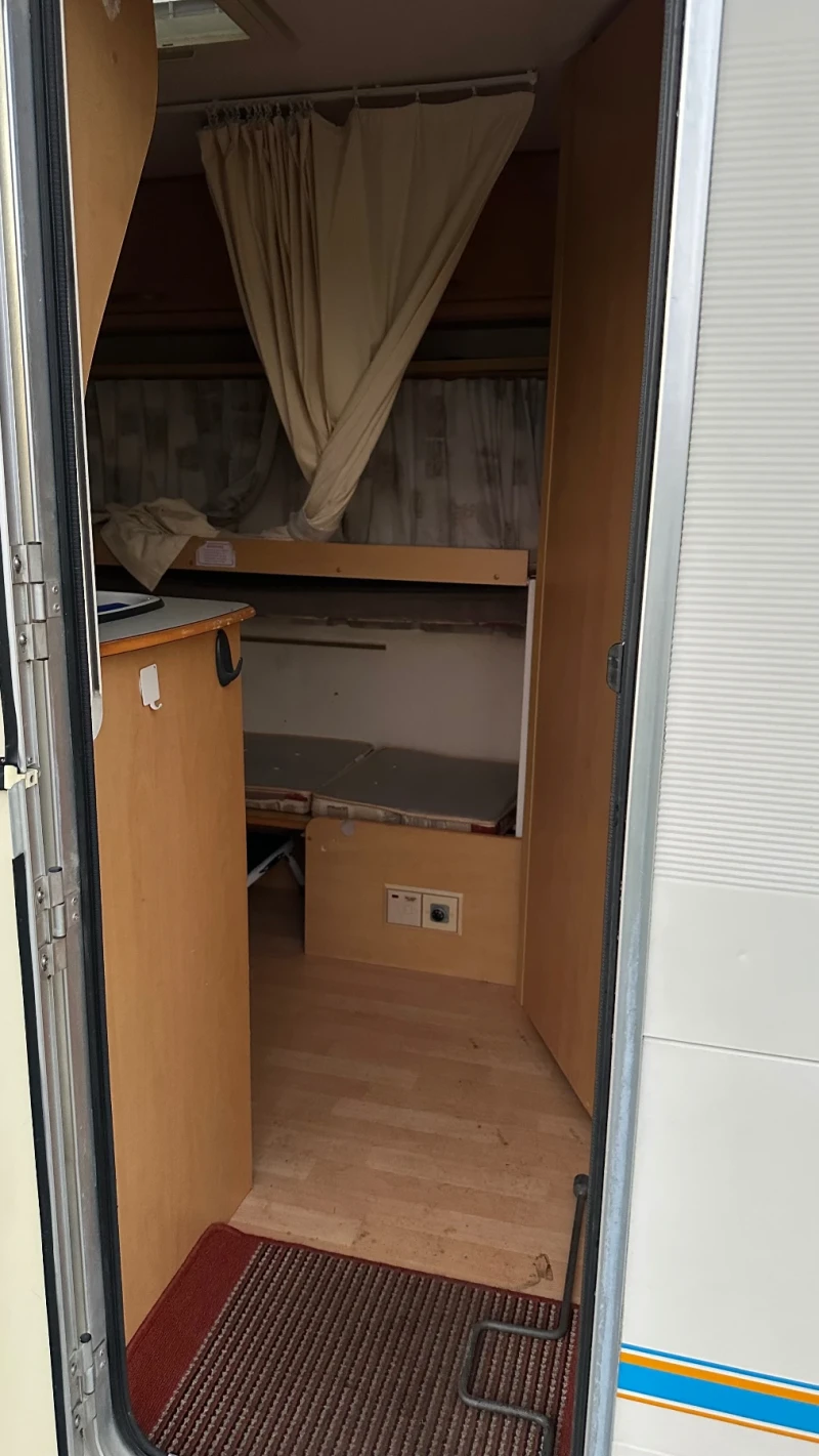 Каравана Bailey Discovery 200, снимка 7 - Каравани и кемпери - 52555276