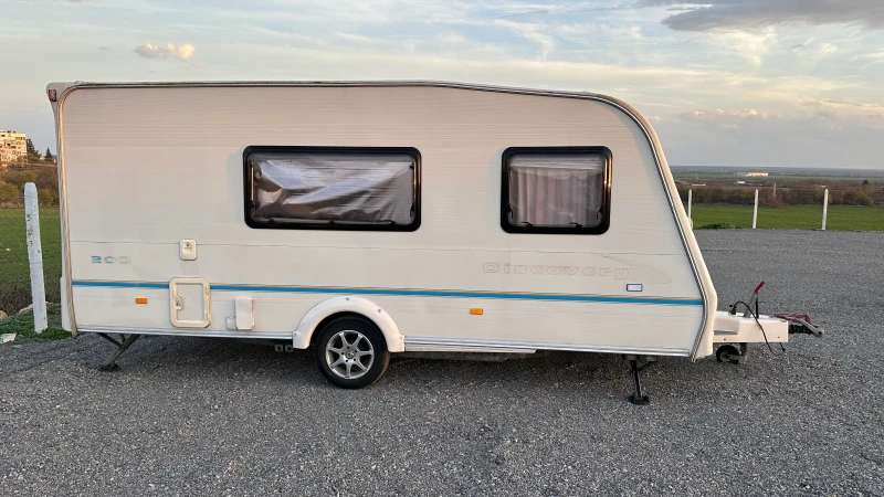 Каравана Bailey Discovery 200, снимка 3 - Каравани и кемпери - 52555276