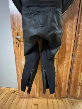 Цял екип, снимка 2