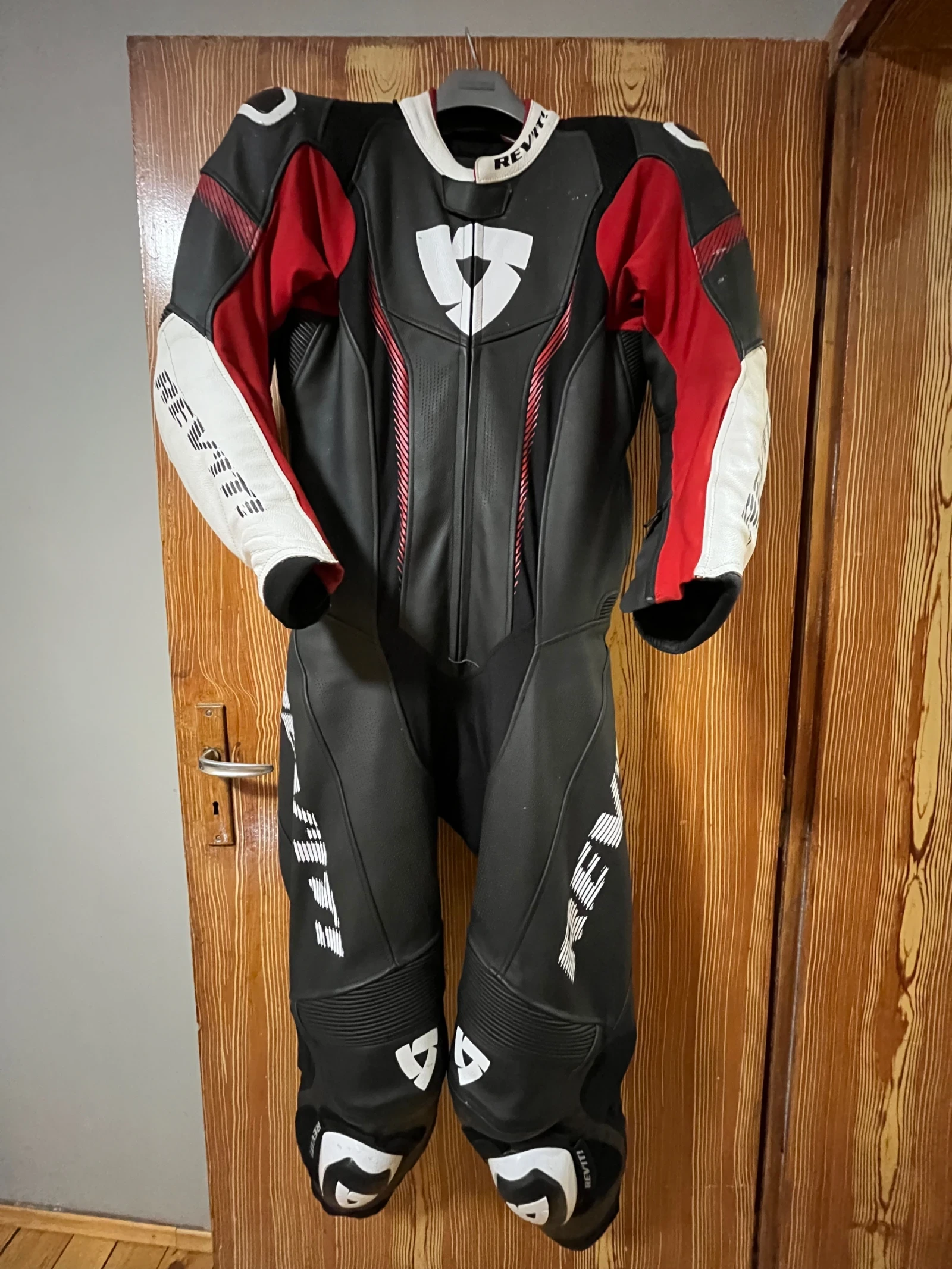    Revit 48 | Mobile.bg   1