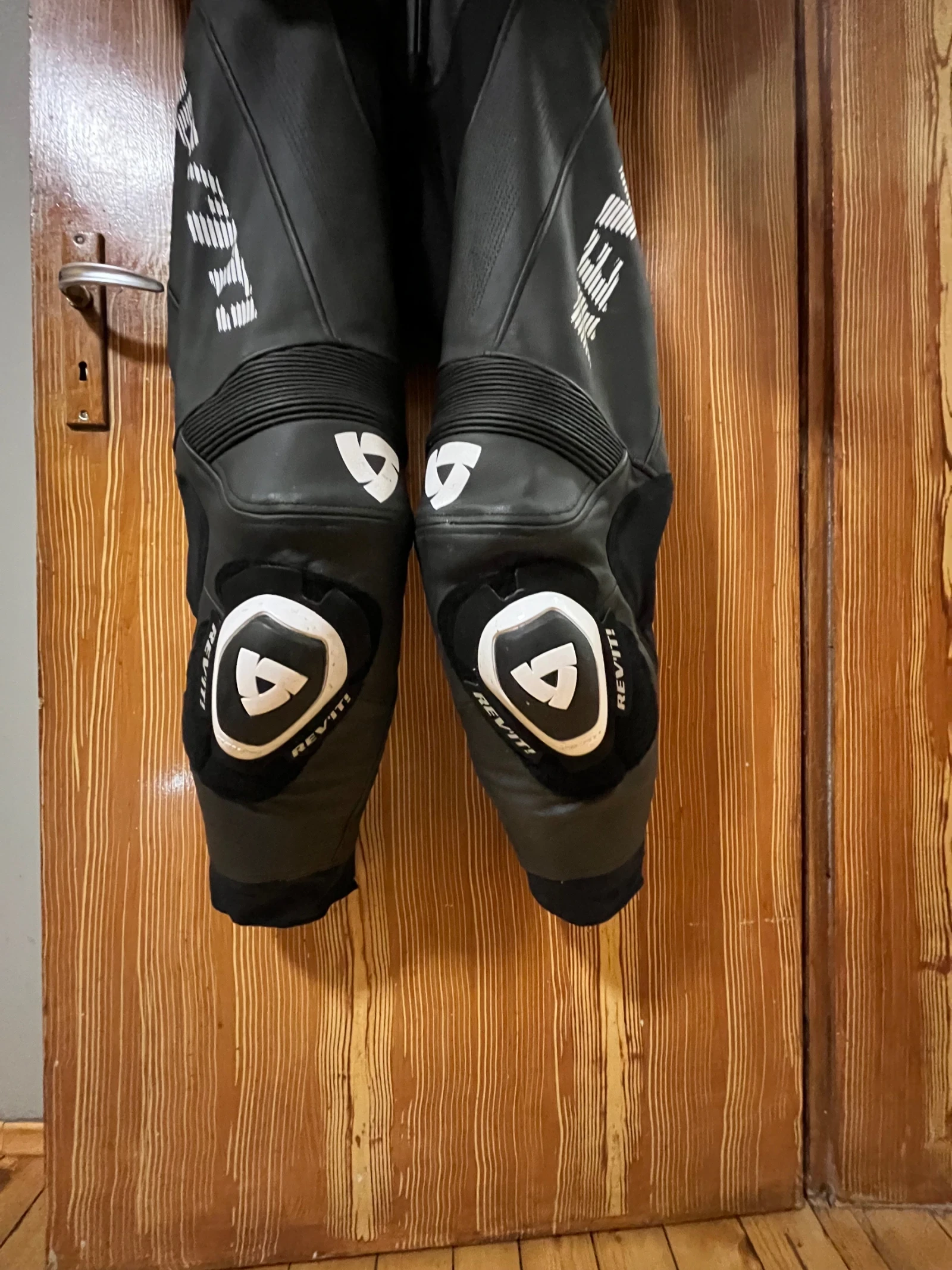    Revit 48 | Mobile.bg   6