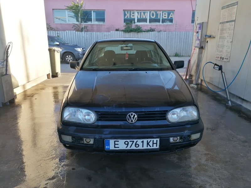 VW Golf, снимка 1 - Автомобили и джипове - 47499742