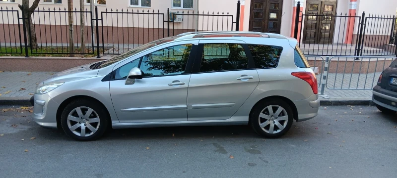 Peugeot 308 1.6 HDI 109к.с. 6+ 1 места, снимка 3 - Автомобили и джипове - 48472299