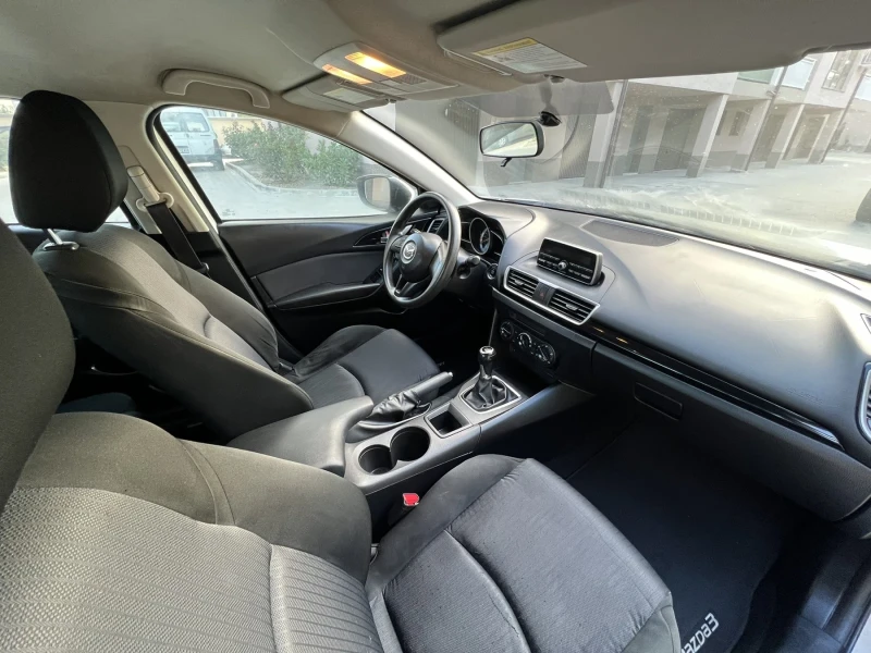 Mazda 3 SkyActiv, снимка 10 - Автомобили и джипове - 48880918