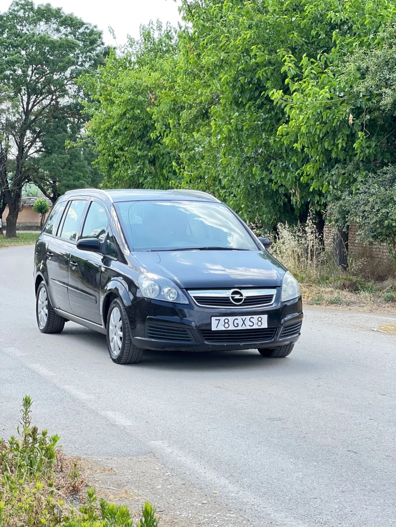 Opel Zafira 1.9CDTi, снимка 3 - Автомобили и джипове - 51843674