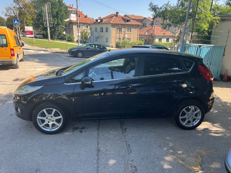 Ford Fiesta 1.3, снимка 10 - Автомобили и джипове - 50784516
