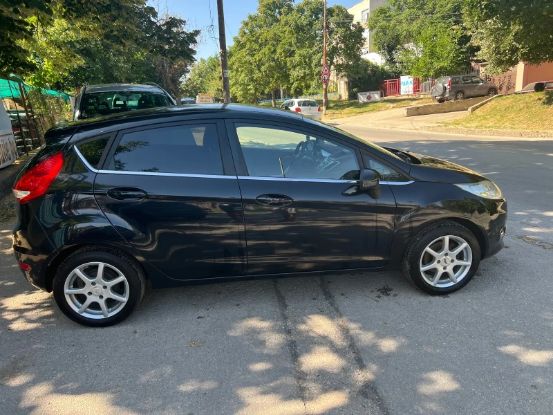 Ford Fiesta 1.3, снимка 4 - Автомобили и джипове - 50784516
