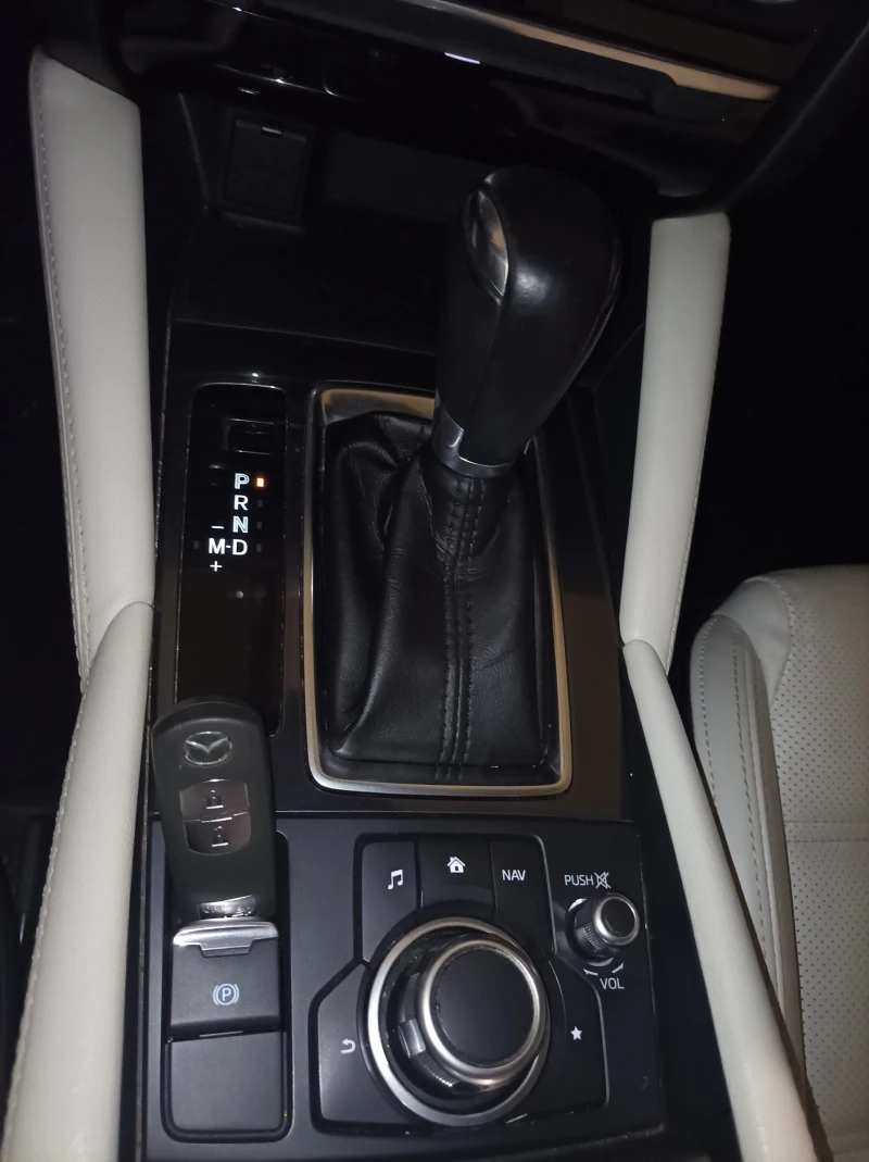 Mazda 6 ScyActiv 4x4 , снимка 8 - Автомобили и джипове - 52876167