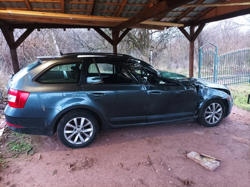 Skoda Octavia, снимка 6 - Автомобили и джипове - 52969323