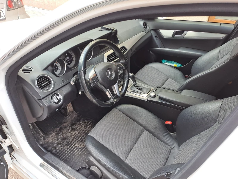 Mercedes-Benz C 250 4MATIC * 7G Tronic, снимка 8 - Автомобили и джипове - 53462933