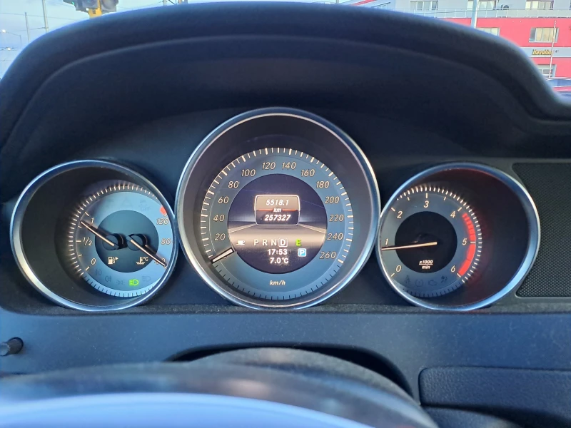 Mercedes-Benz C 250 4MATIC * 7G Tronic, снимка 10 - Автомобили и джипове - 53462933