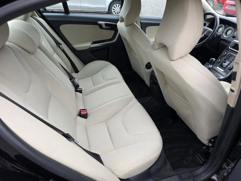 Volvo S60 2.0tdi 163k.c D3 TOP, снимка 14 - Автомобили и джипове - 53513516