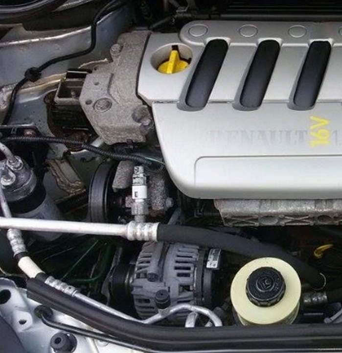 Renault Scenic, снимка 2 - Автомобили и джипове - 55541794