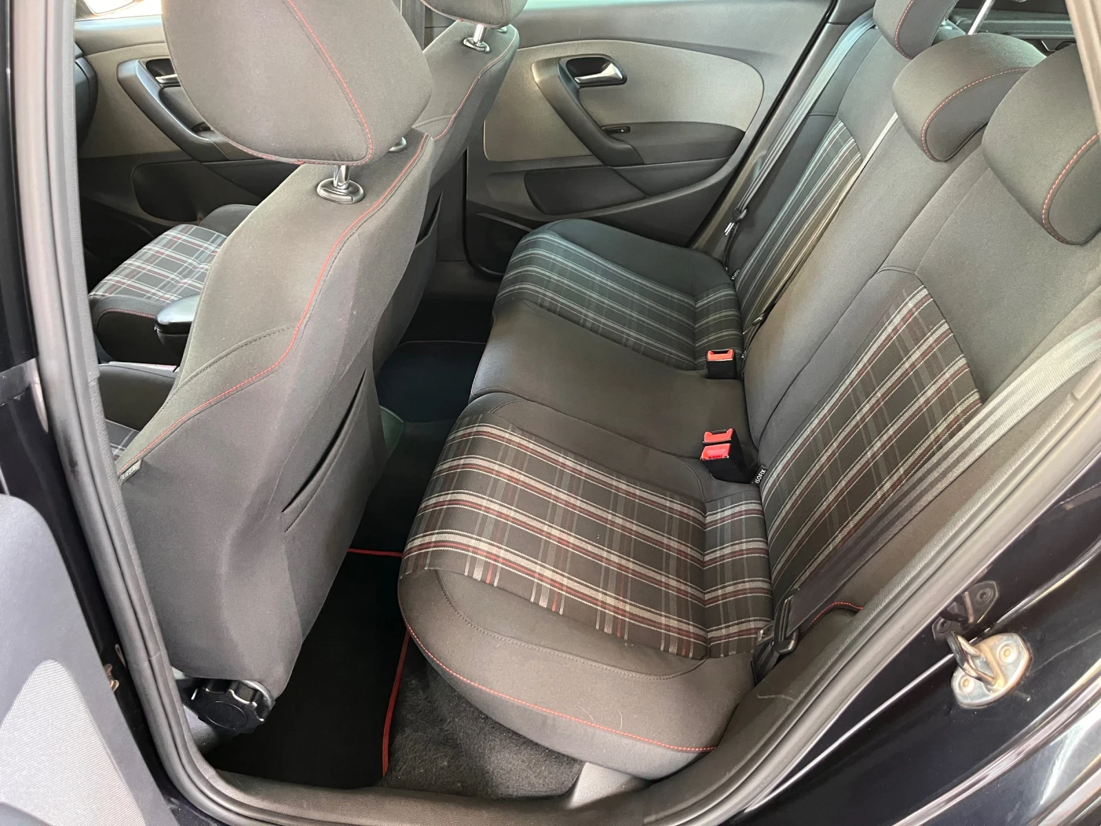 VW Polo GTI - изображение 9