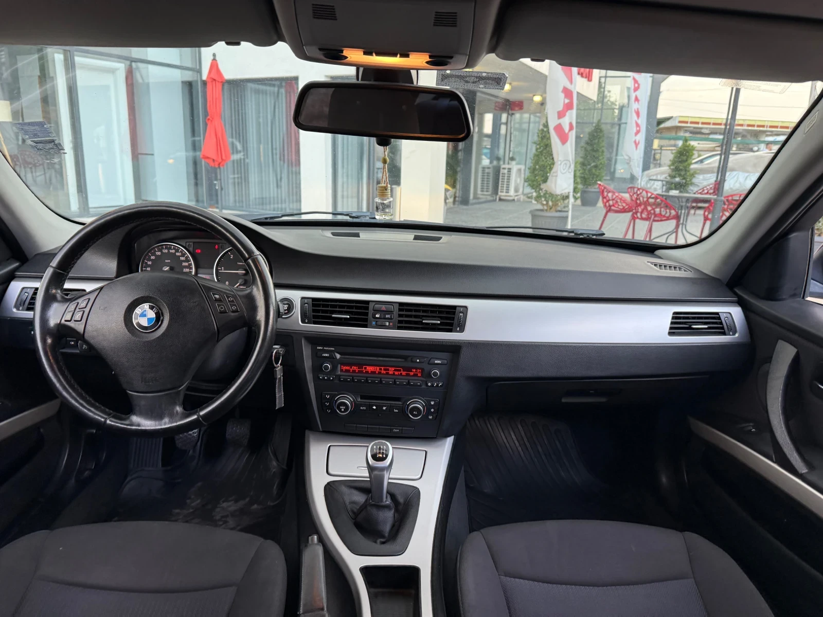 BMW 320  - изображение 10