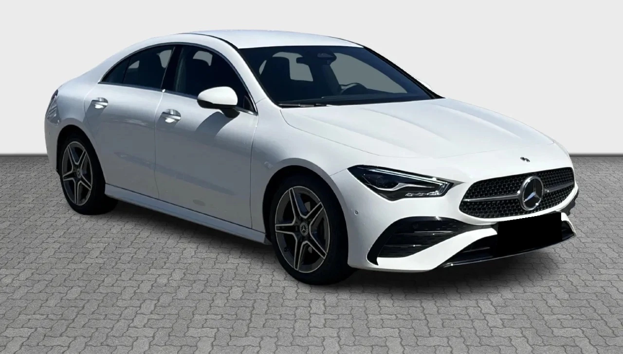 Mercedes-Benz CLA 180 Coupe AMG Line - изображение 3