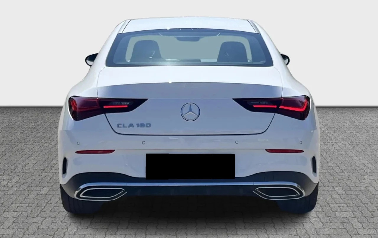 Mercedes-Benz CLA 180 Coupe AMG Line - изображение 6