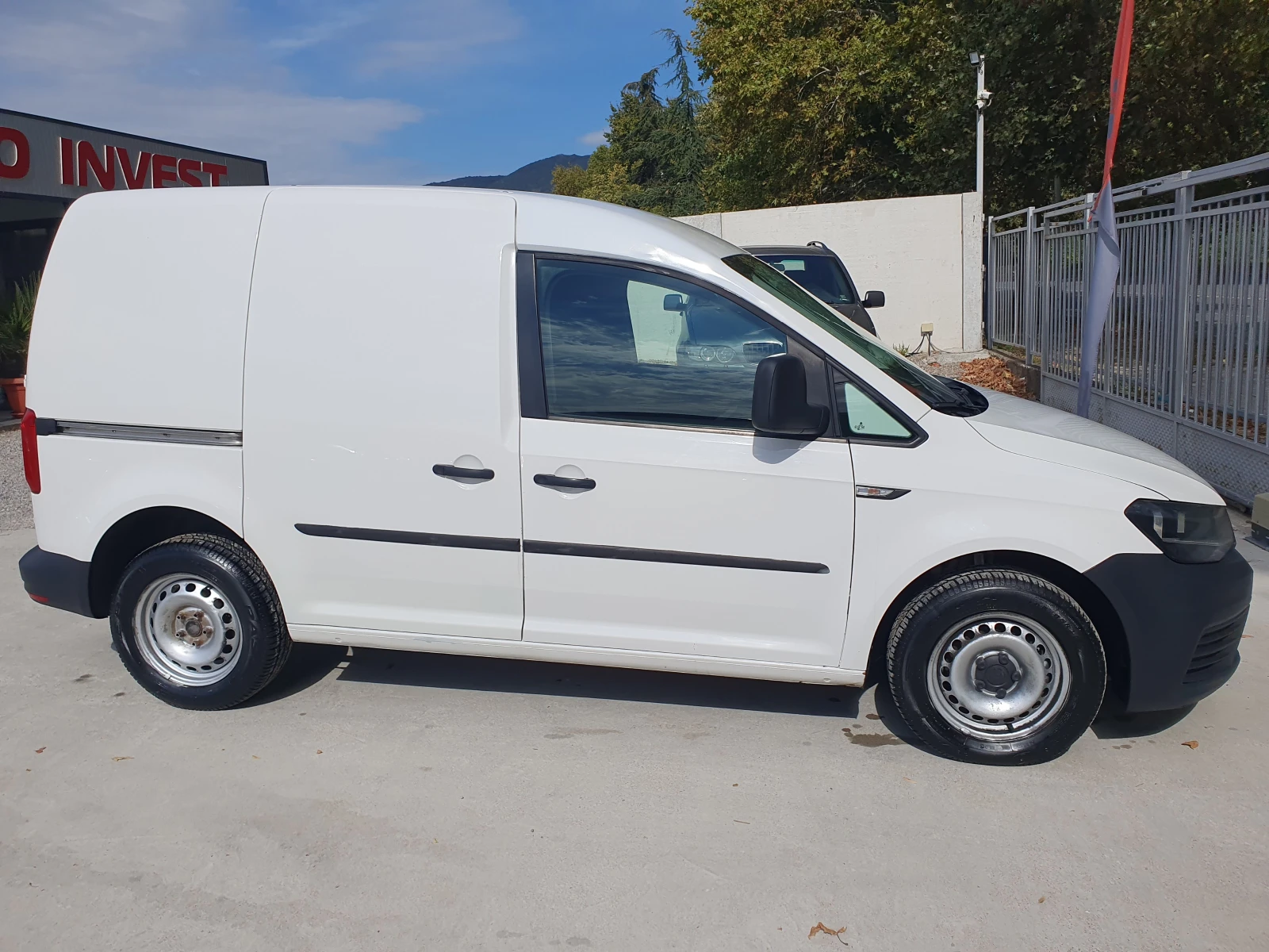 VW Caddy 2.0/102ks - изображение 8