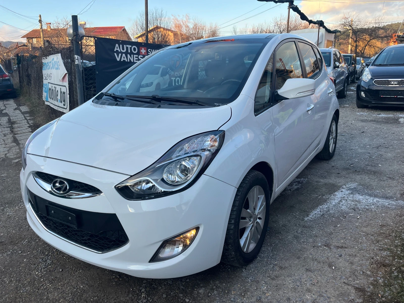 Hyundai Ix20 1.6i - Automatic - Panorama - SWISS  - изображение 2