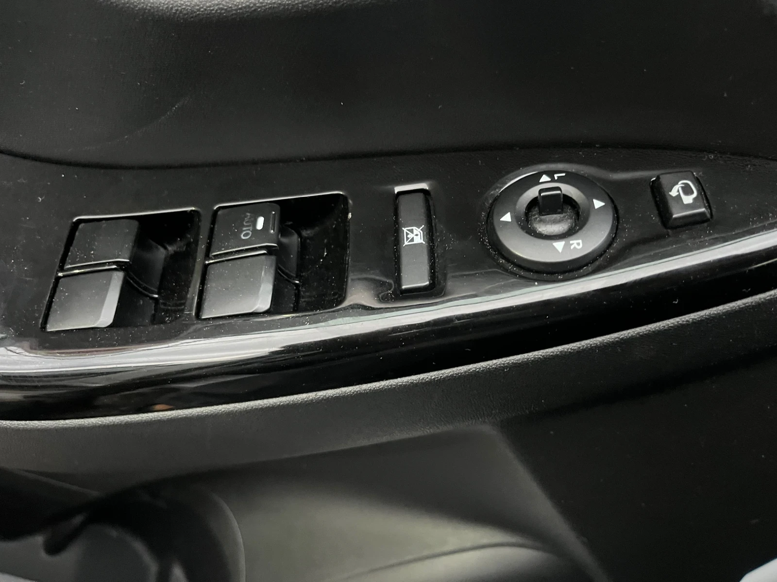 Hyundai Ix20 1.6i - Automatic - Panorama - SWISS  | Mobile.bg � ����������� 13