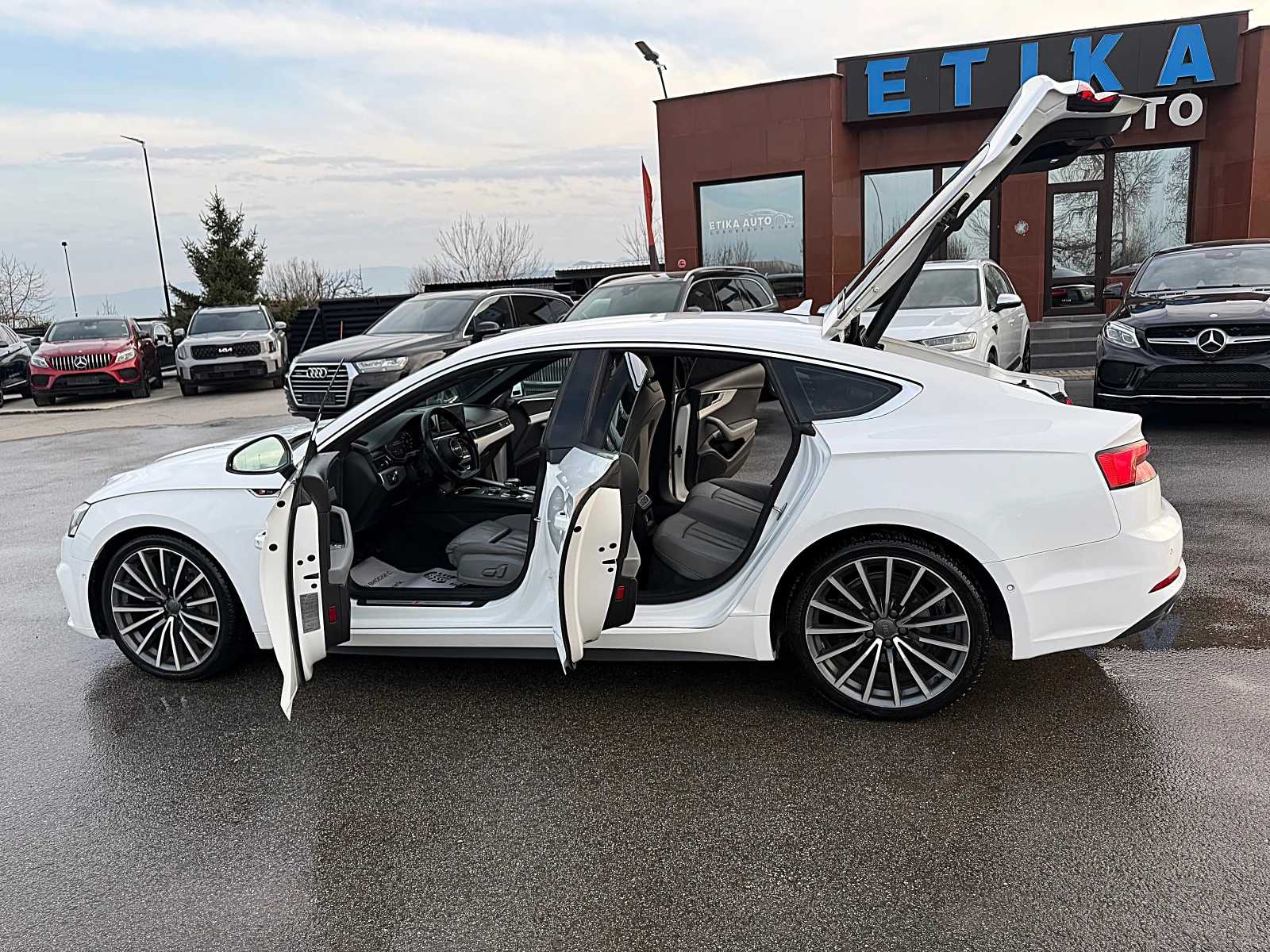 Audi A5 Sline-Distronik-Sport-360 Kameri-Led-Bixenon !!!, снимка 14 - Автомобили и джипове - 53715226