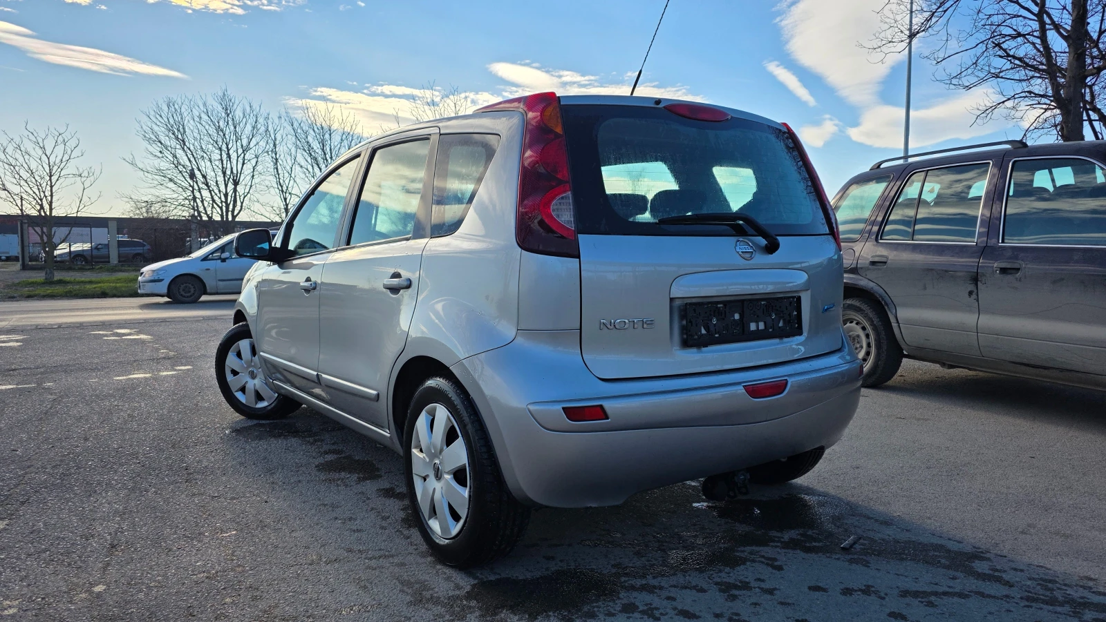 Nissan Note FACE LIFT/1.4i/88hp, снимка 5 - Автомобили и джипове - 54046677