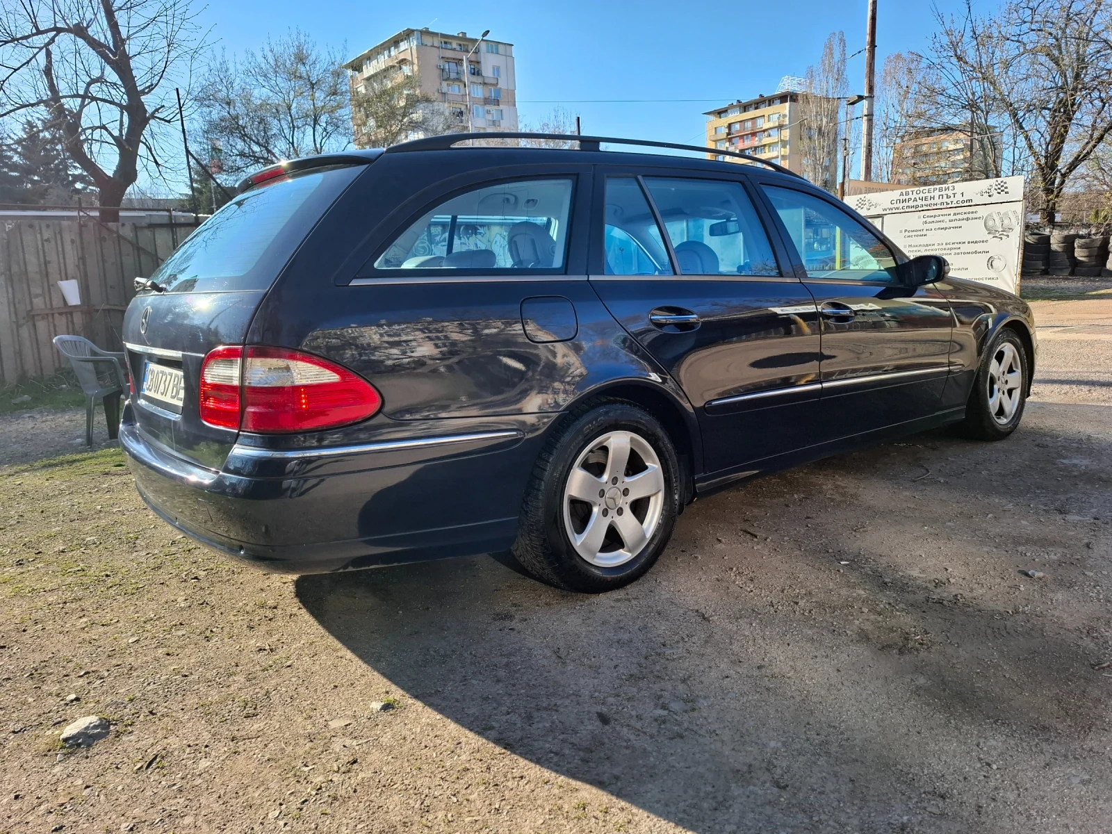 Mercedes-Benz E 280 Комби , снимка 15 - Автомобили и джипове - 54140378